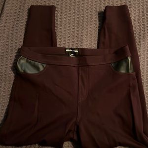 DKNY Jeans Size Medium Maroon leggings.